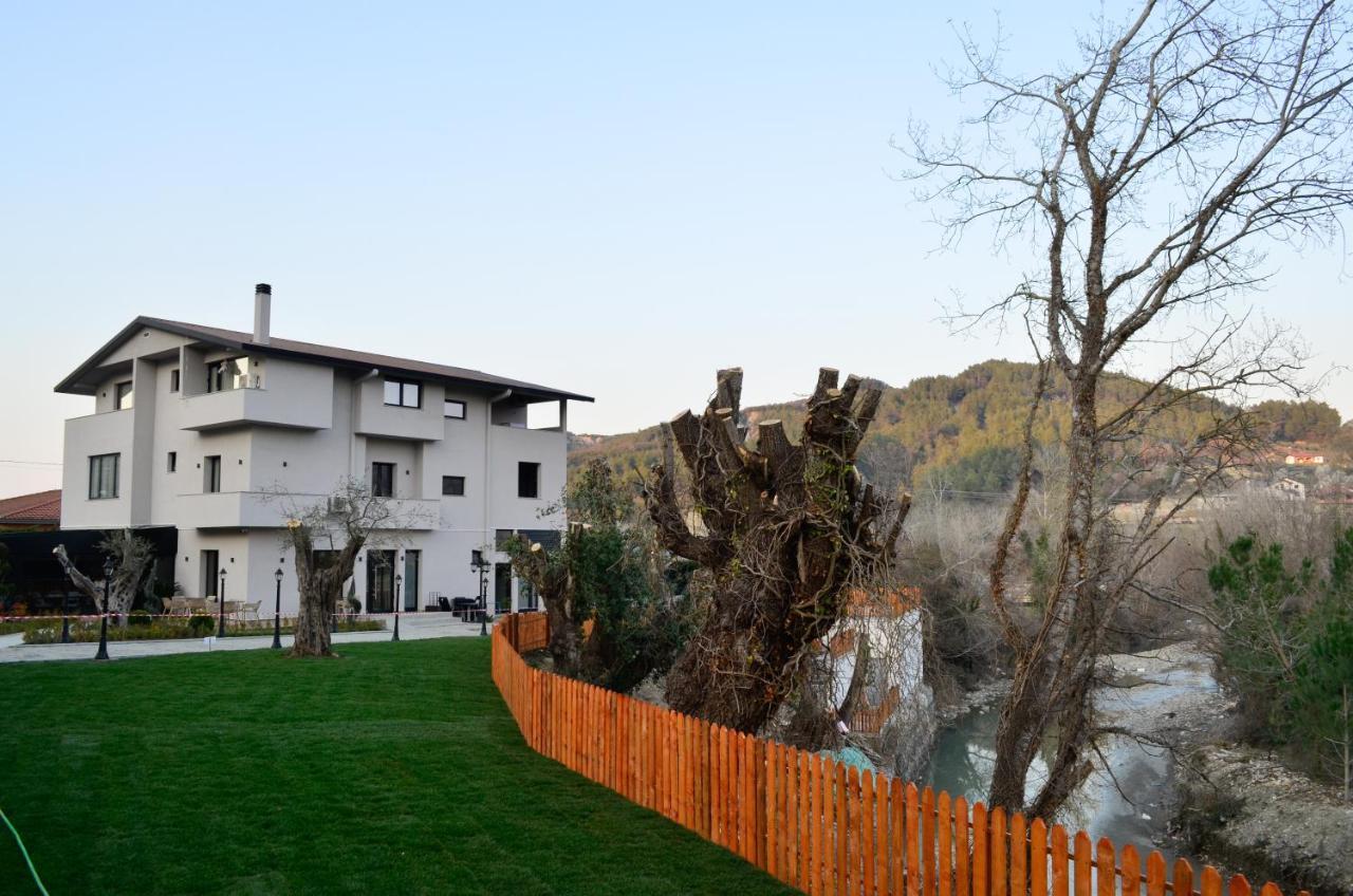N'Peze Hotel Ljaknasi Kültér fotó
