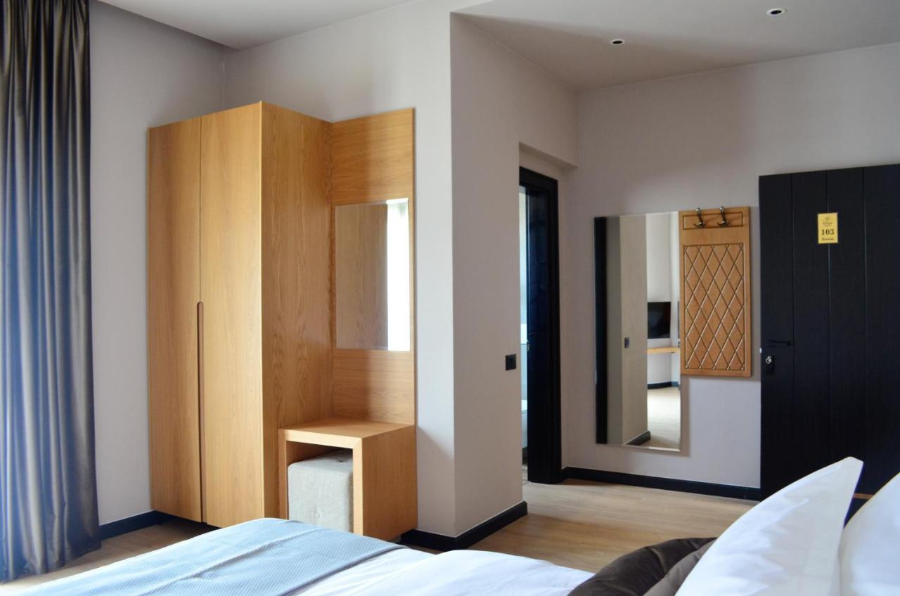 N'Peze Hotel Ljaknasi Kültér fotó